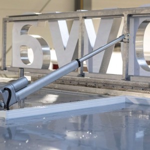 продуктовый грузовик Krowa i Wół