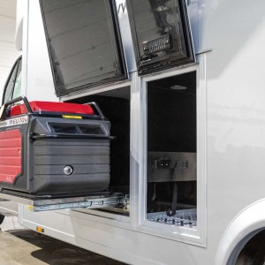 продуктовый грузовик Krowa i Wół